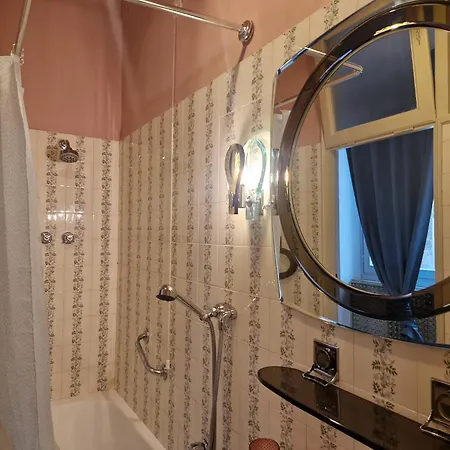 Secret Villa's Garden منزل للإقامة