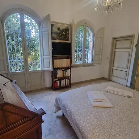 Secret Villa's Garden منزل للإقامة